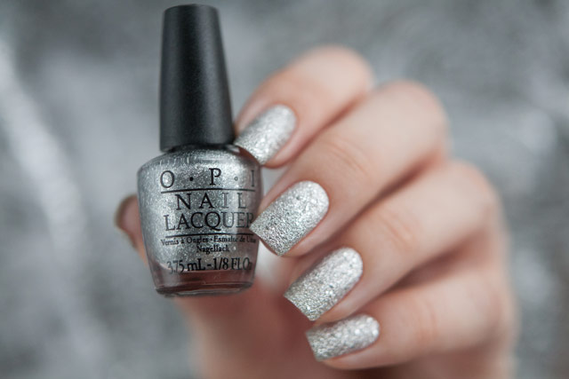 OPI It's Frosty Outside