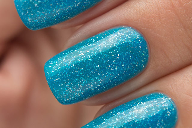 Bow Nail Polish NeoNation Standing In The Ocean