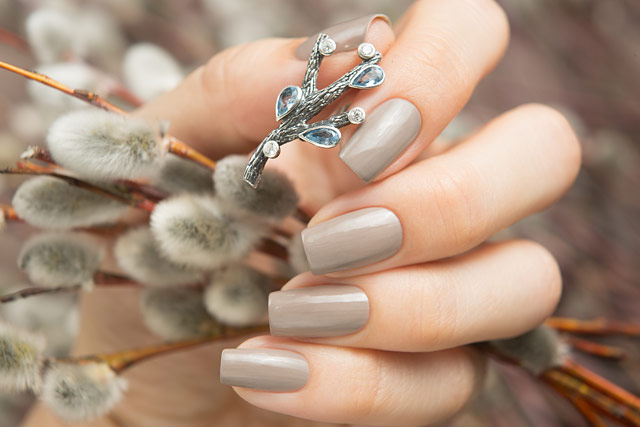 Ethereal Ellie: NOTD Dior Vernis 306 Gris Trianon