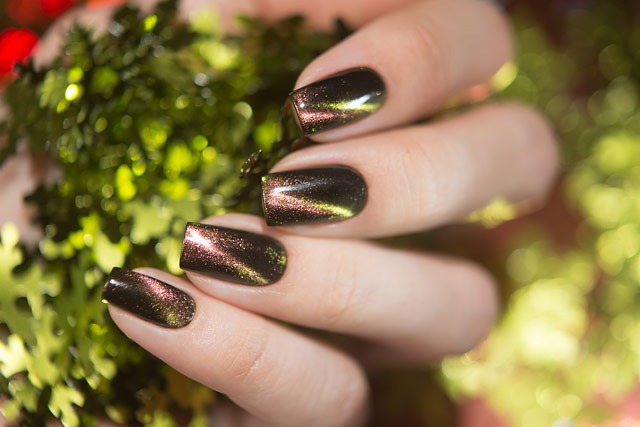 Meteorite | Magnetic collection Fall 2017 | Bow nail polish