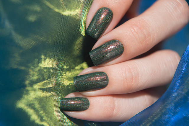 Wild Crocodile | Moo Moo's Signatures Shimmer Paradise collection