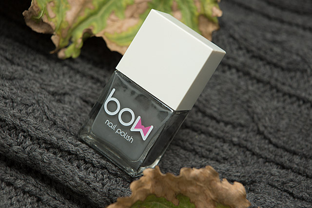 Yin Yang Blur | Bow Nail Polish