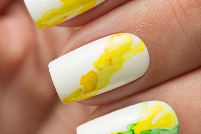 02 Yellow | Dance Legend Gel Polish Aquarelle Drops collection