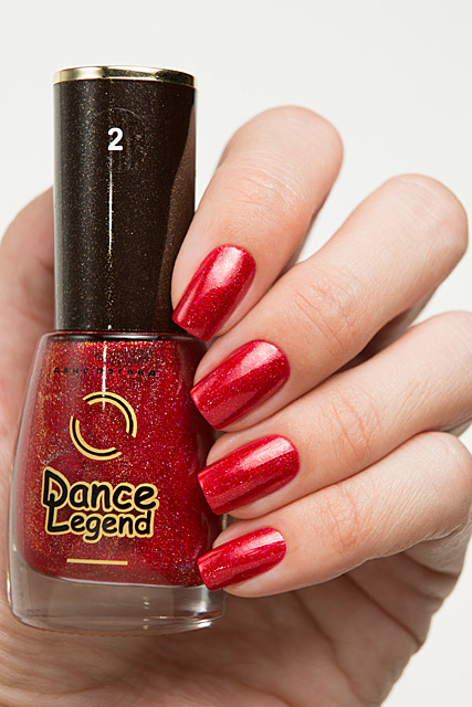 02 Armed to the Wreath | Dance Legend Poinsettia collection