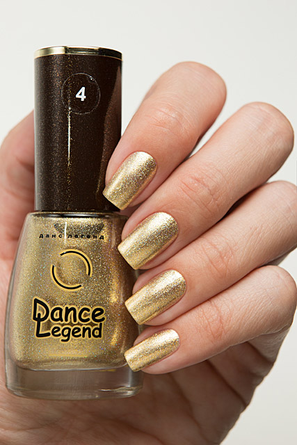 04 Breaking Gingerbread | Dance Legend Poinsettia collection