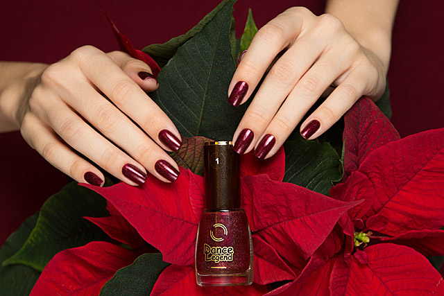 01 Ready, Set, Ho Ho Ho! | Dance Legend Poinsettia collection