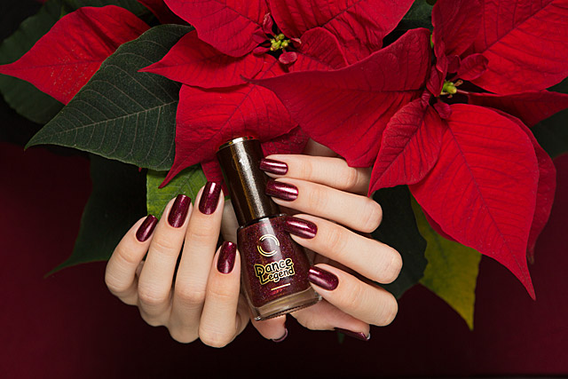 01 Ready, Set, Ho Ho Ho! | Dance Legend Poinsettia collection