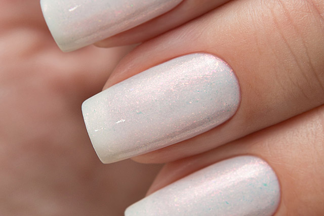 Frozen | Bow Nail Polish Spring 2019