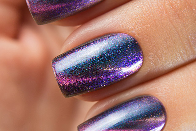 Lunar | Bow Nail Polish Magnetic Fall 2019 collection