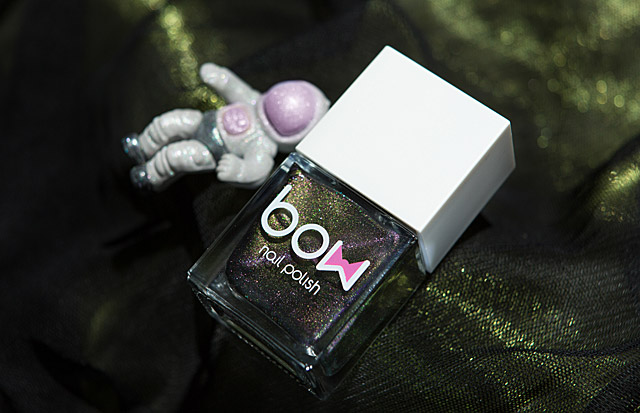 Omen | Bow Nail Polish Magnetic Fall 2019 collection