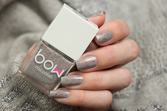 Hollow | Bow Nail Polish