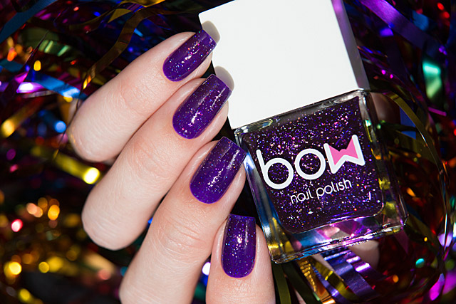 Showtime | Bow Nail Polish