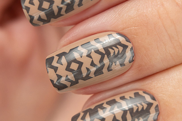 Stamping White/Gray | Bow Nail Polish