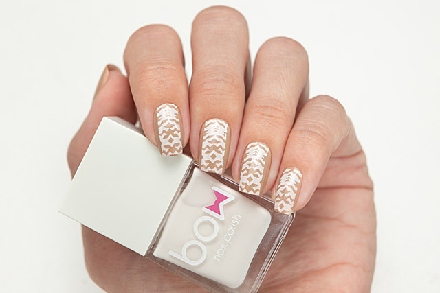 Stamping White/Violet | Bow Nail Polish